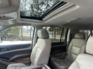 Chevrolet Suburban 2020 4x4 Premier 4dr SUV
