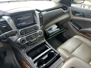 Chevrolet Suburban 2020 4x4 Premier 4dr SUV