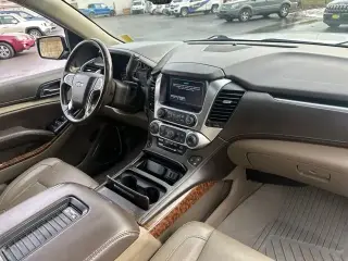 Chevrolet Suburban 2020 4x4 Premier 4dr SUV
