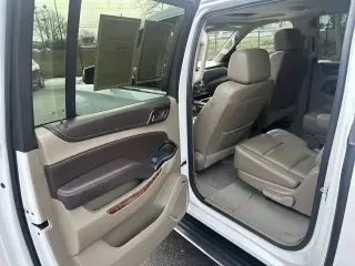 Chevrolet Suburban 2020 4x4 Premier 4dr SUV