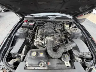 2006 Ford Mustang V6 Standard