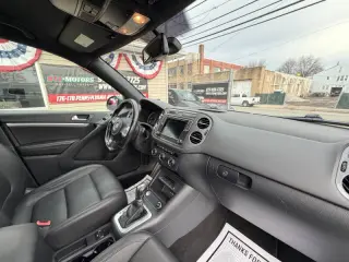 2016 Volkswagen Tiguan 2.0T R-Line 4Motion