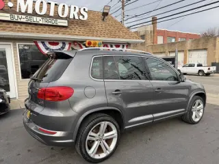 2016 Volkswagen Tiguan 2.0T R-Line 4Motion