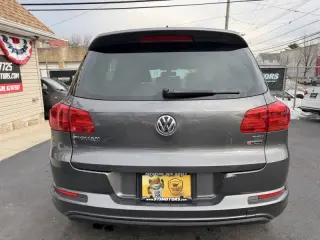 2016 Volkswagen Tiguan 2.0T R-Line 4Motion
