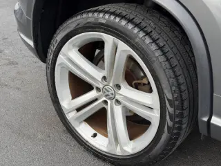 2016 Volkswagen Tiguan 2.0T R-Line 4Motion