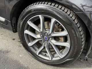 2016 Volvo XC60 T6 Platinum