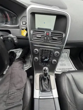 2016 Volvo XC60 T6 Platinum