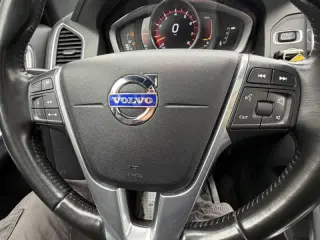 2016 Volvo XC60 T6 Platinum