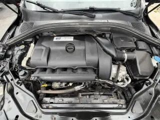 2016 Volvo XC60 T6 Platinum