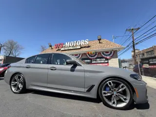 2022 BMW 5 Series M550i xDrive