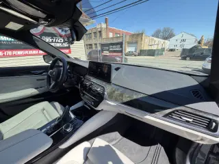 2022 BMW 5 Series M550i xDrive
