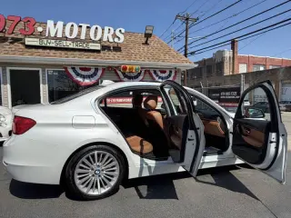 2013 BMW 3 Series 328i