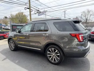2017 Ford Explorer Platinum