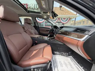 2013 BMW 5 Series 528i xDrive