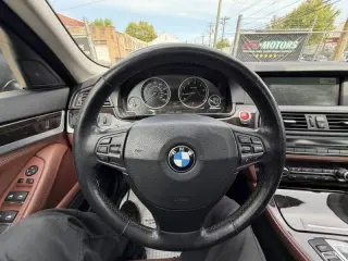 2013 BMW 5 Series 528i xDrive
