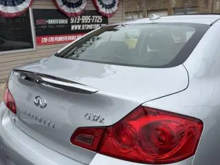 2011 Infiniti G37 Sedan x