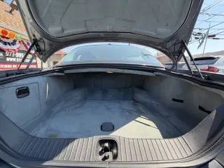 2005 Jaguar XJR
