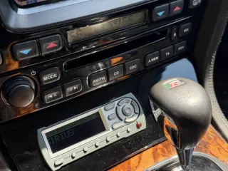 2005 Jaguar XJR