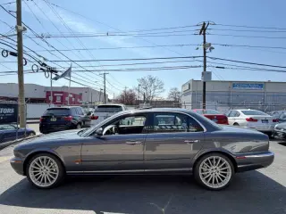2005 Jaguar XJR