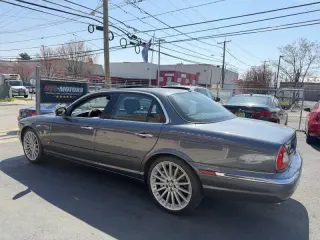 2005 Jaguar XJR