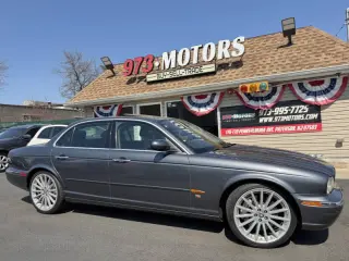2005 Jaguar XJR
