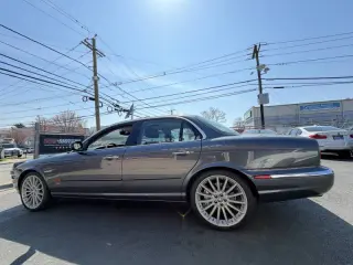 2005 Jaguar XJR