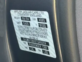 2005 Jaguar XJR