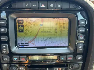 2005 Jaguar XJR