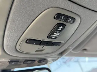 2005 Jaguar XJR