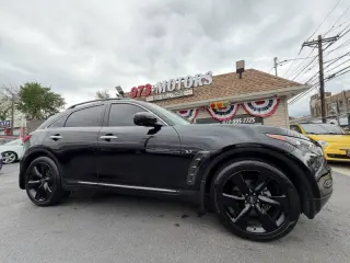 2017 Infiniti QX70