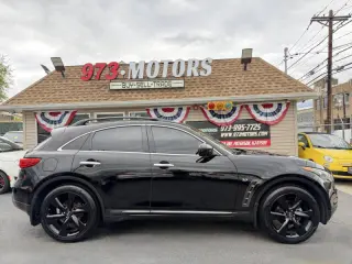 2017 Infiniti QX70