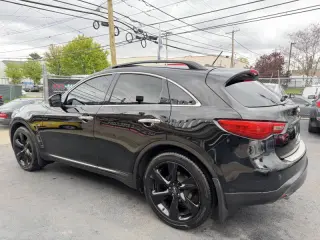 2017 Infiniti QX70