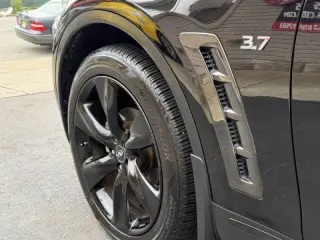 2017 Infiniti QX70