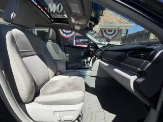 2014 Toyota Camry Hybrid XLE