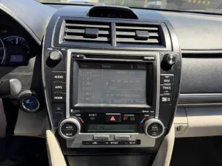 2014 Toyota Camry Hybrid XLE