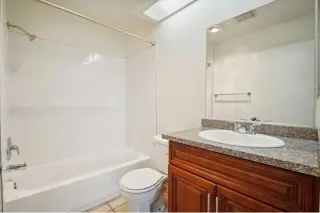 Cozy 1-Bedroom and 1-Bathroom
