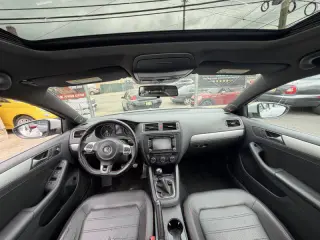 2013 Volkswagen Jetta GLI Autobahn