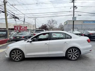 2013 Volkswagen Jetta GLI Autobahn