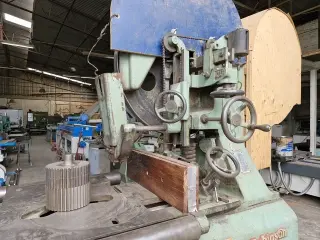 Sierra reaserradora 25hp Robin