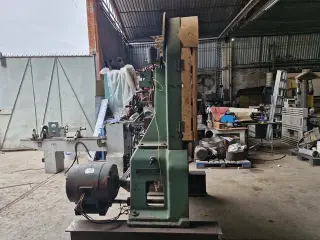 Sierra reaserradora 25hp Robin