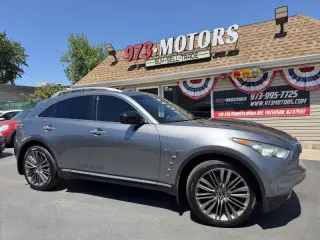 2017 Infiniti QX70