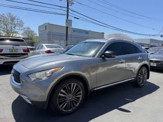 2017 Infiniti QX70