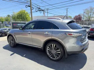 2017 Infiniti QX70