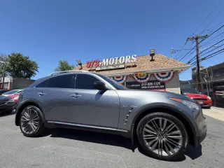 2017 Infiniti QX70