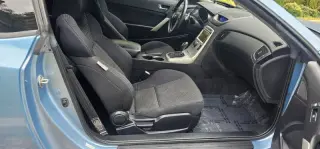 2010 Hyundai Genesis Coupe 2.0T Premium