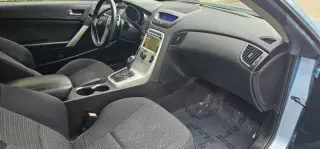 2010 Hyundai Genesis Coupe 2.0T Premium