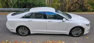 2017 Lincoln MKZ Select