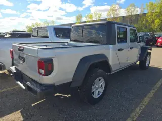 Jeep Gladiator 2023 4x4 Texas Trail 4dr Crew Cab 5.0 ft. SB