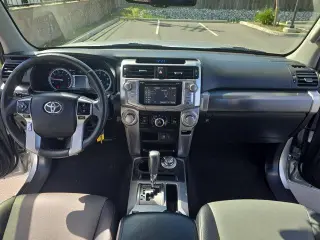 Toyota 4Runner 2018 4x4 SR5 Premium 4 puertas SUV