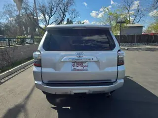 Toyota 4Runner 2018 4x4 SR5 Premium 4 puertas SUV